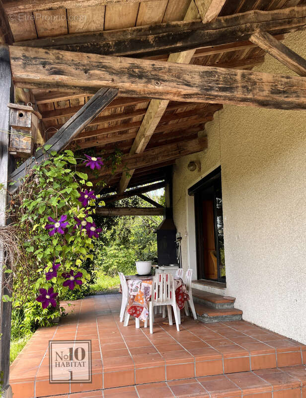 Maison à MAUVEZIN