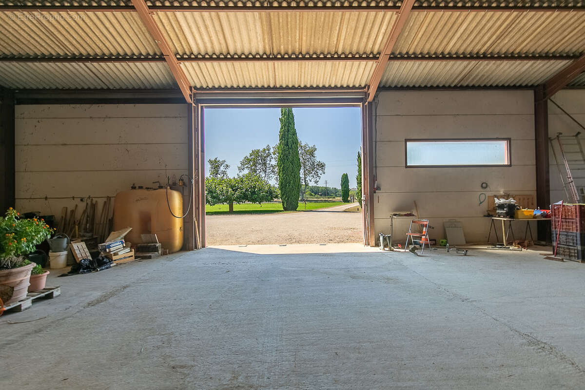 Commerce à MALLEMORT