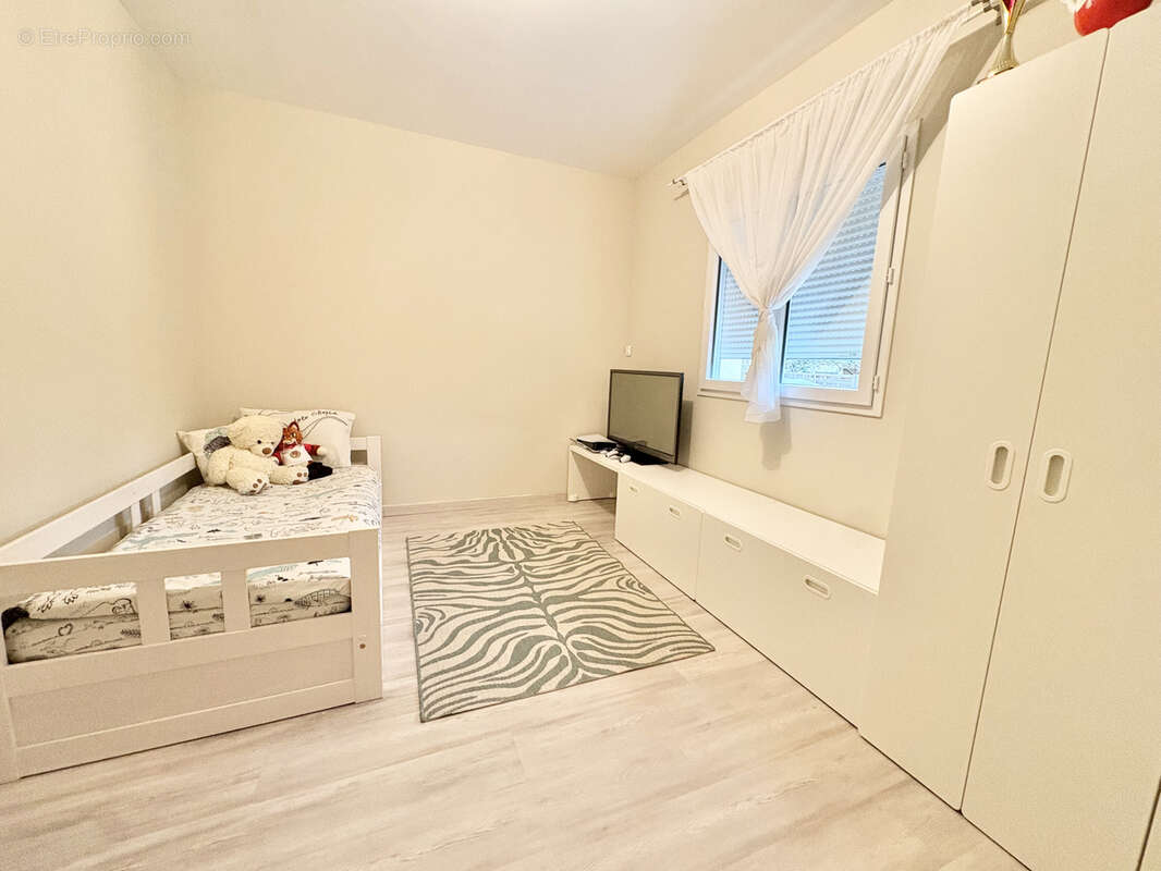 Maison à TERRASSON-LAVILLEDIEU