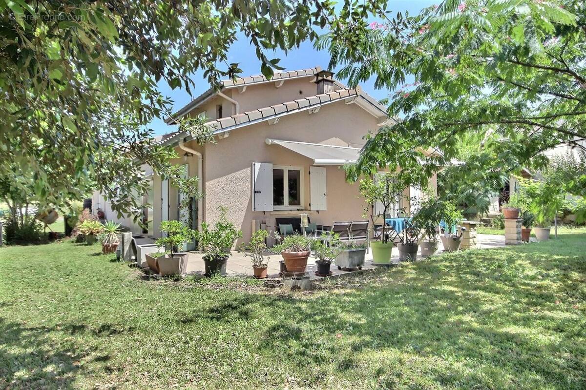 Maison à SAINT-LATTIER