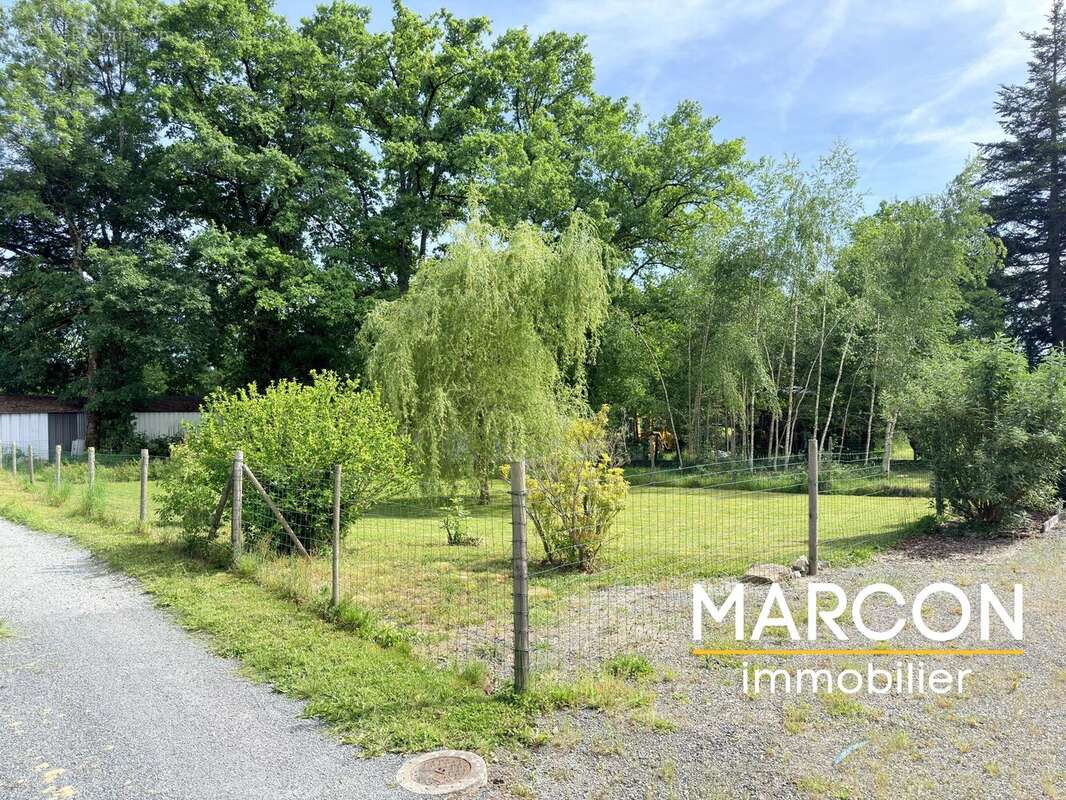 EXCLUSIVITE !!! Aux portes de GUERET, terrain constructible de 500 m² - photo 6