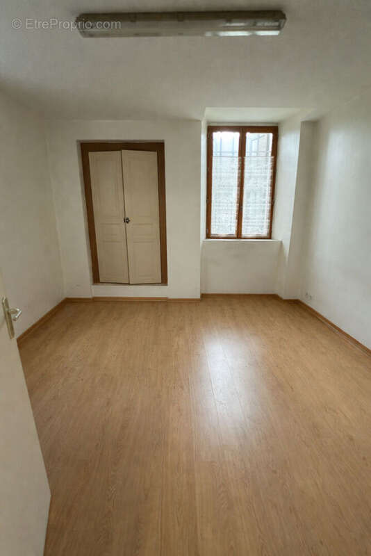 Maison à CHAPAREILLAN