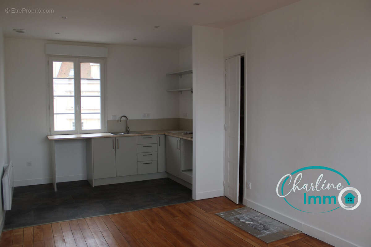 Appartement à LONGPRE-LES-CORPS-SAINTS