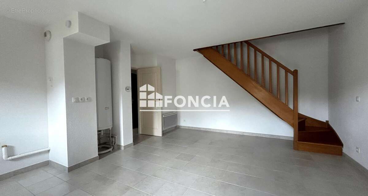 Appartement à LAYE