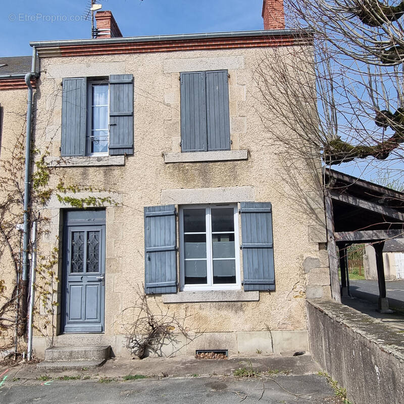 Maison à CHASSIGNOLLES