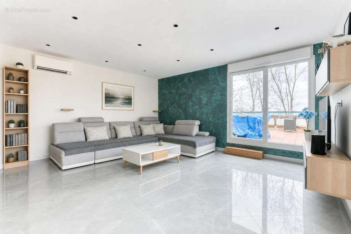 Appartement à IRIGNY