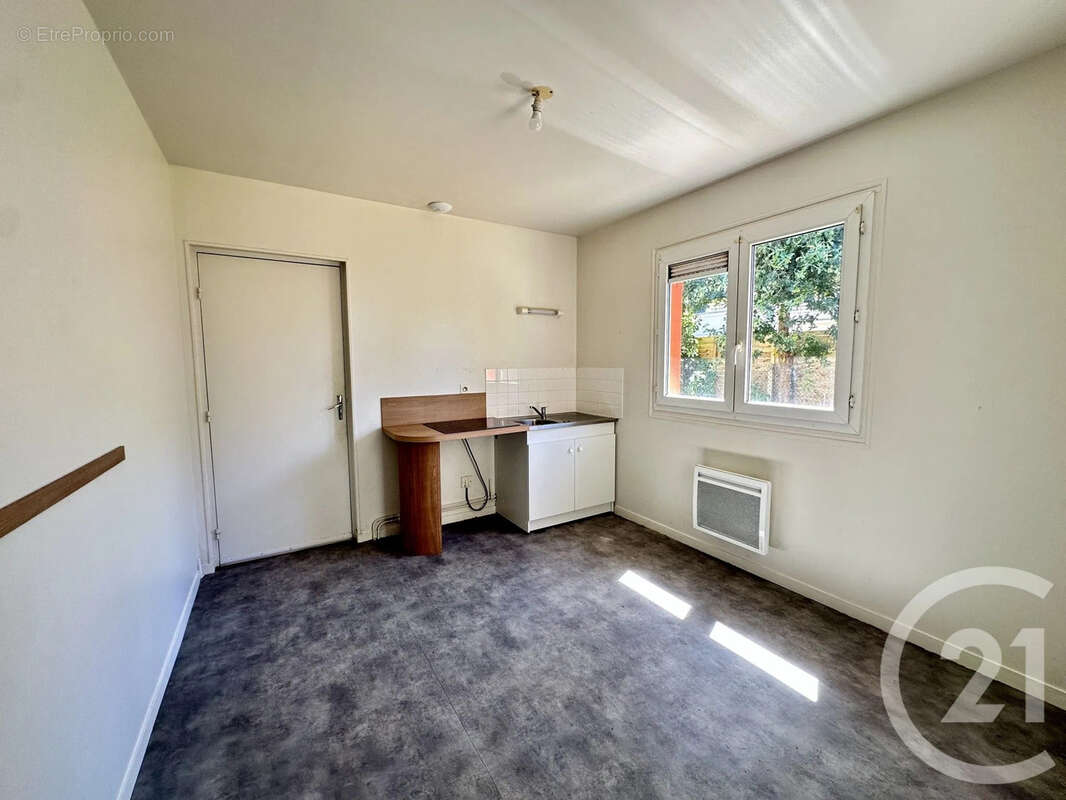 Maison 51 m² à Beaumont-Les-Autels  - photo 3