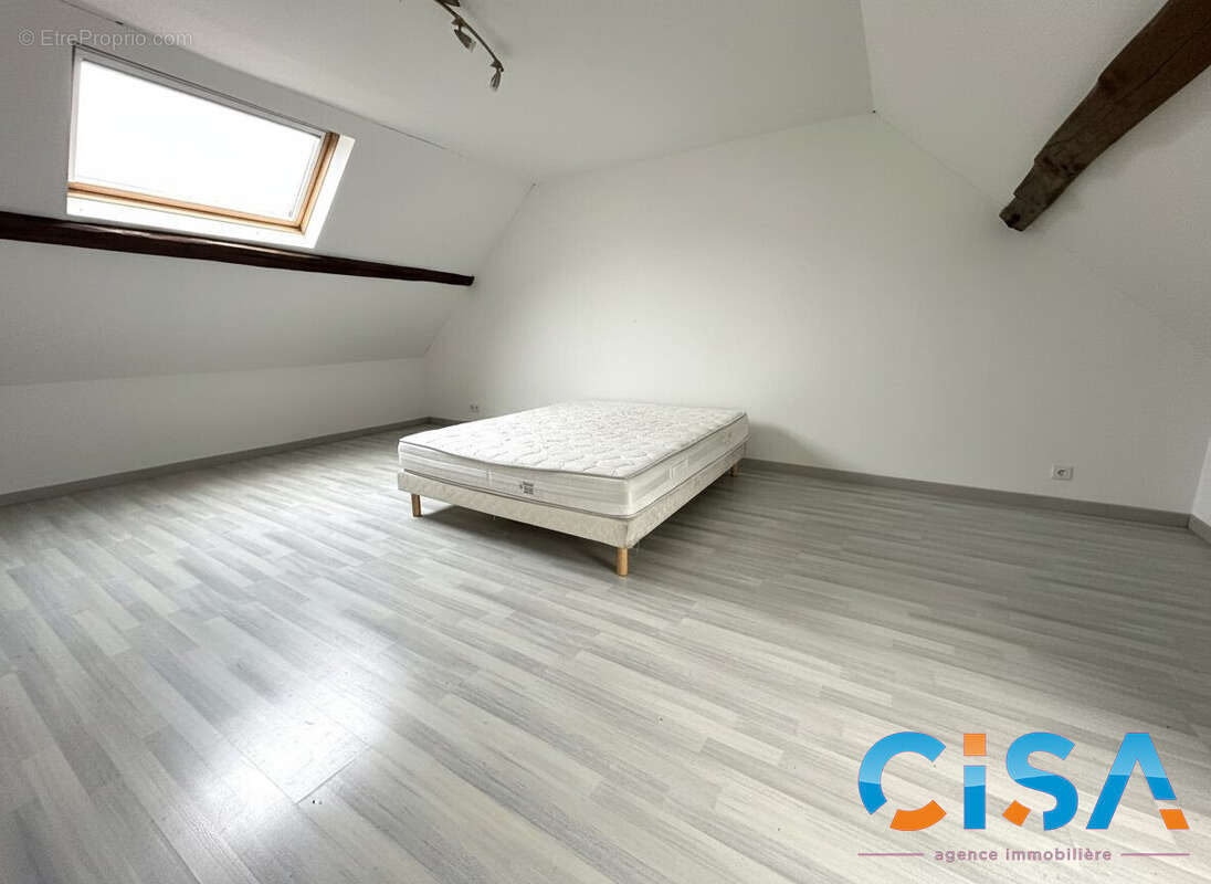 Maison à NEUILLY-EN-THELLE