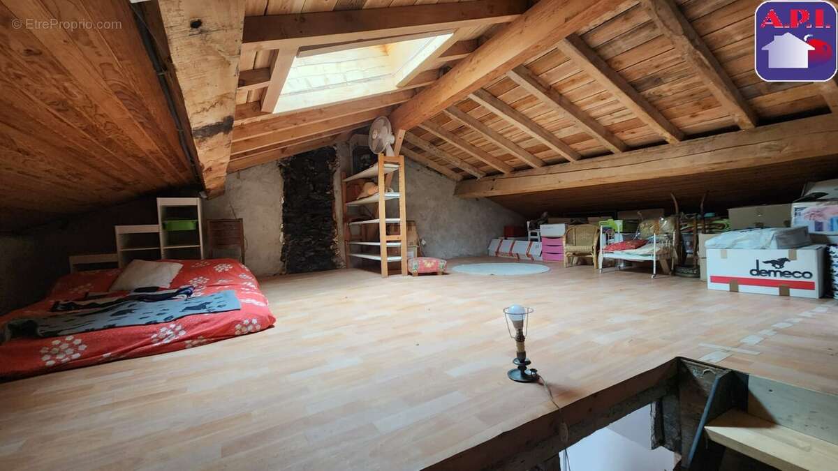 Maison à LES BORDES-SUR-ARIZE