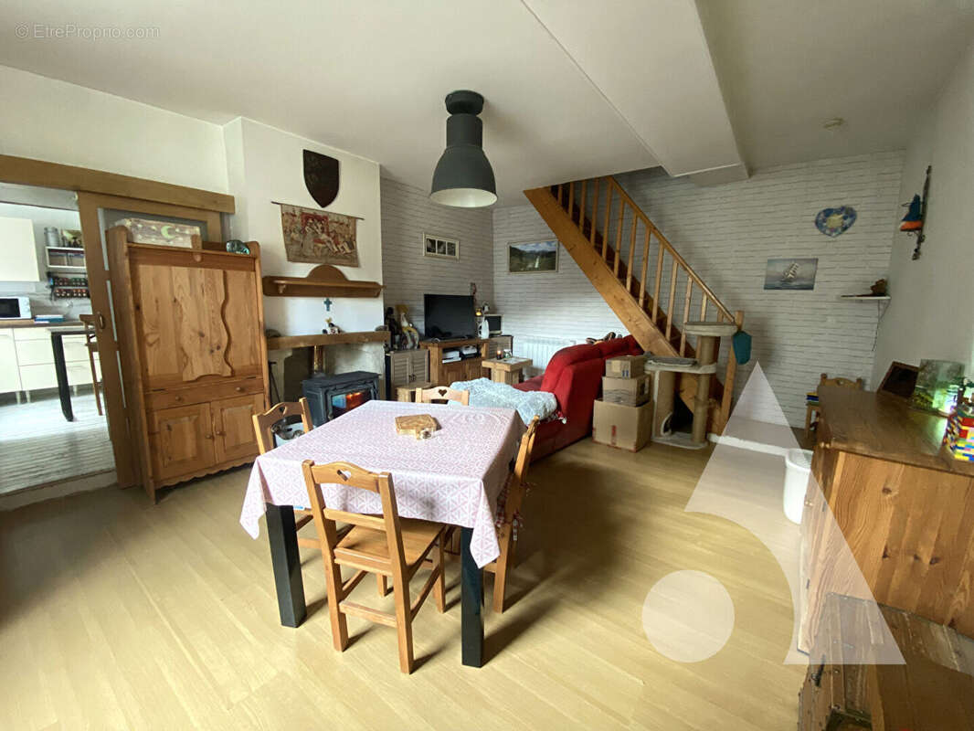 Maison à CREPY-EN-VALOIS