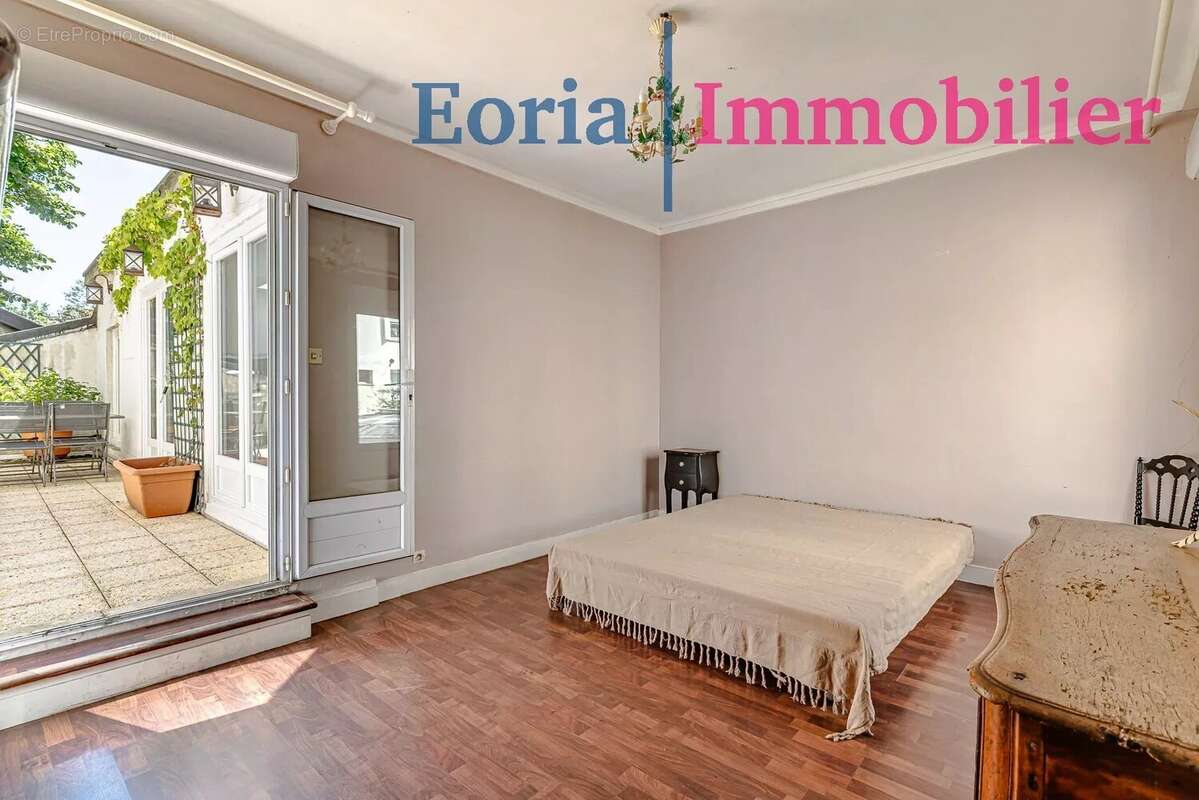 Appartement à PARIS-7E