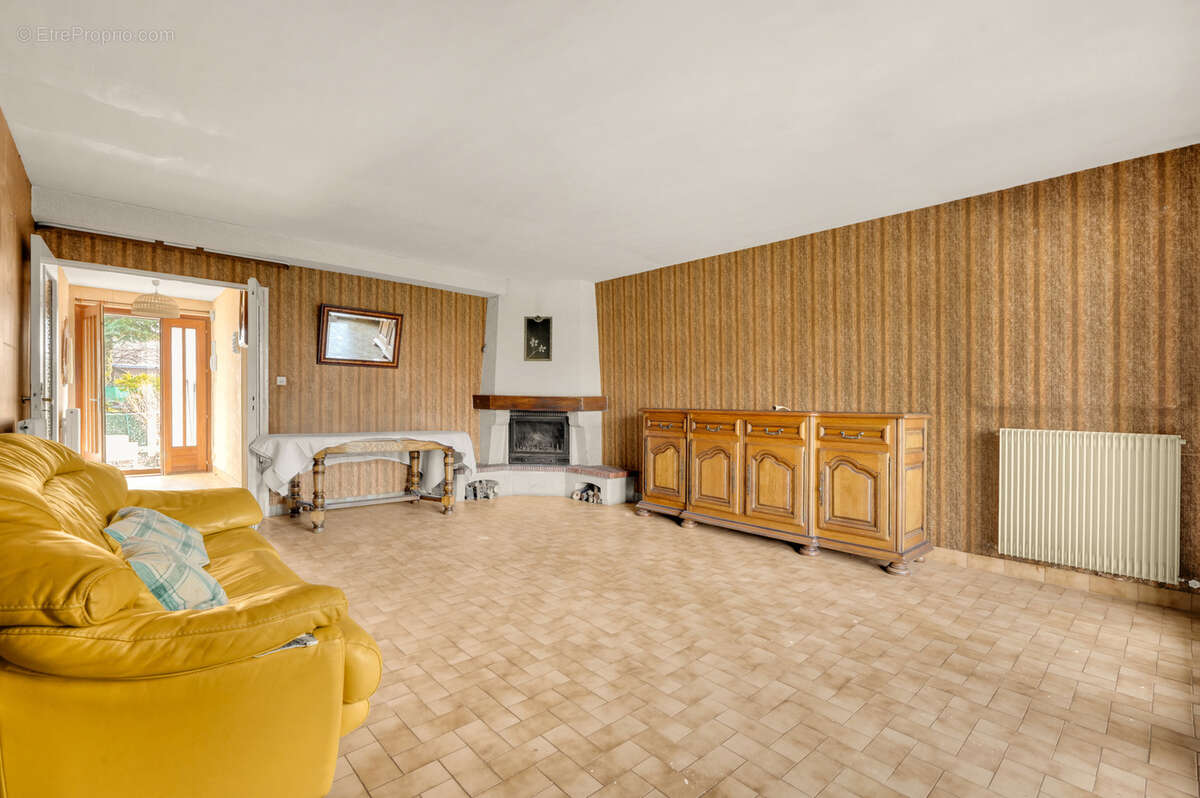 Maison à CASTELGINEST