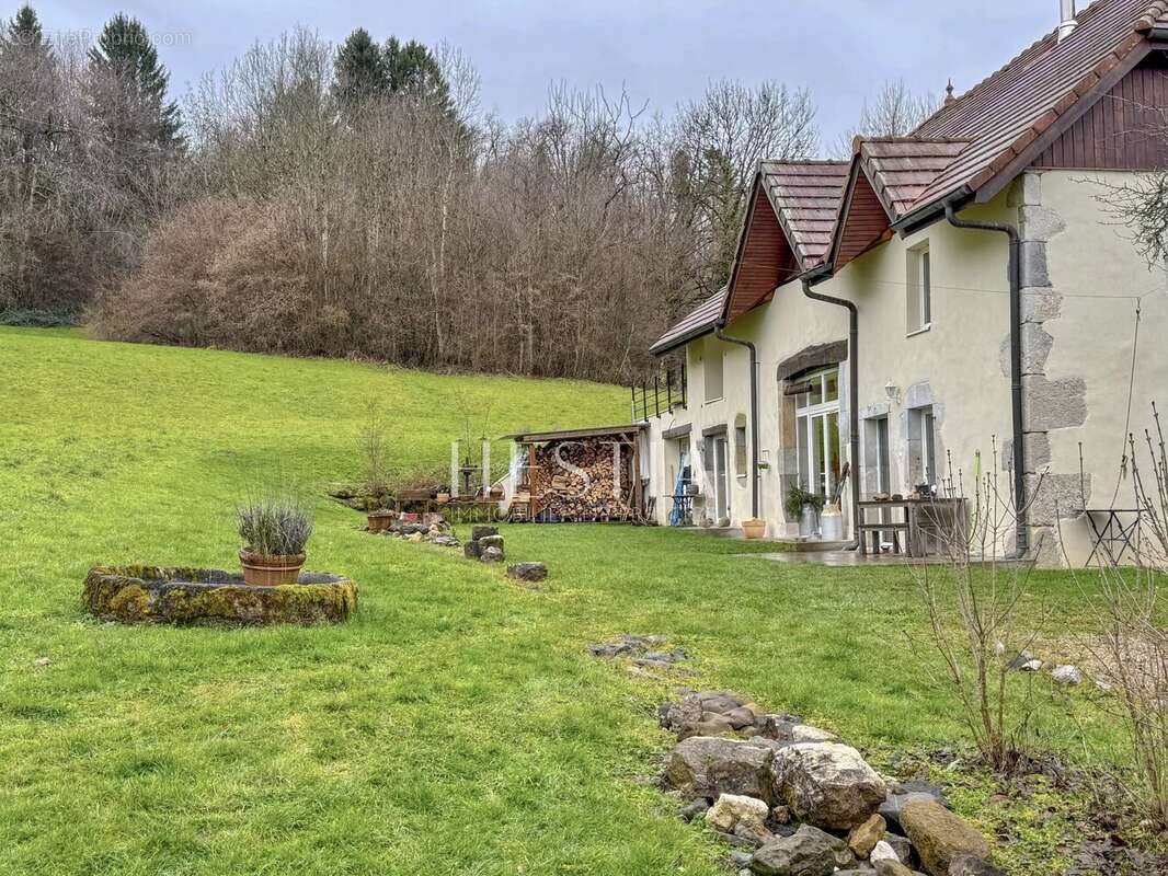 Maison à ALLONZIER-LA-CAILLE