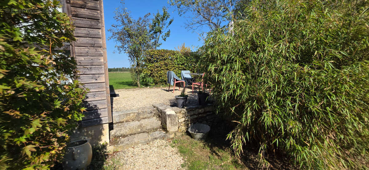 Maison à ANGLES-SUR-L&#039;ANGLIN