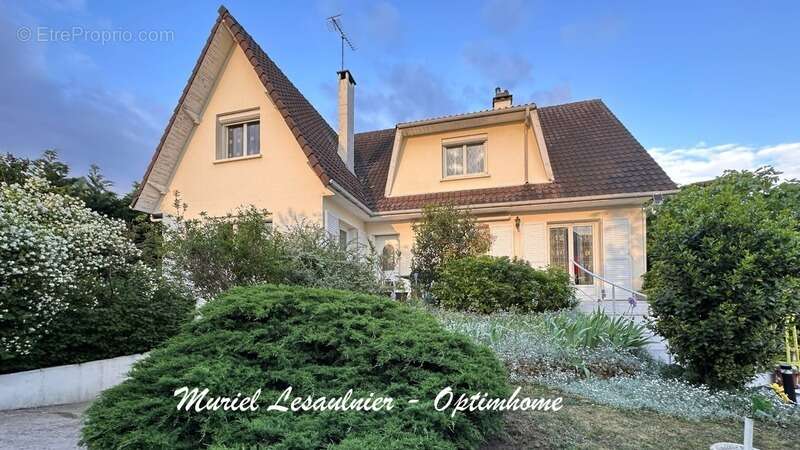Maison à CROISSY-SUR-SEINE