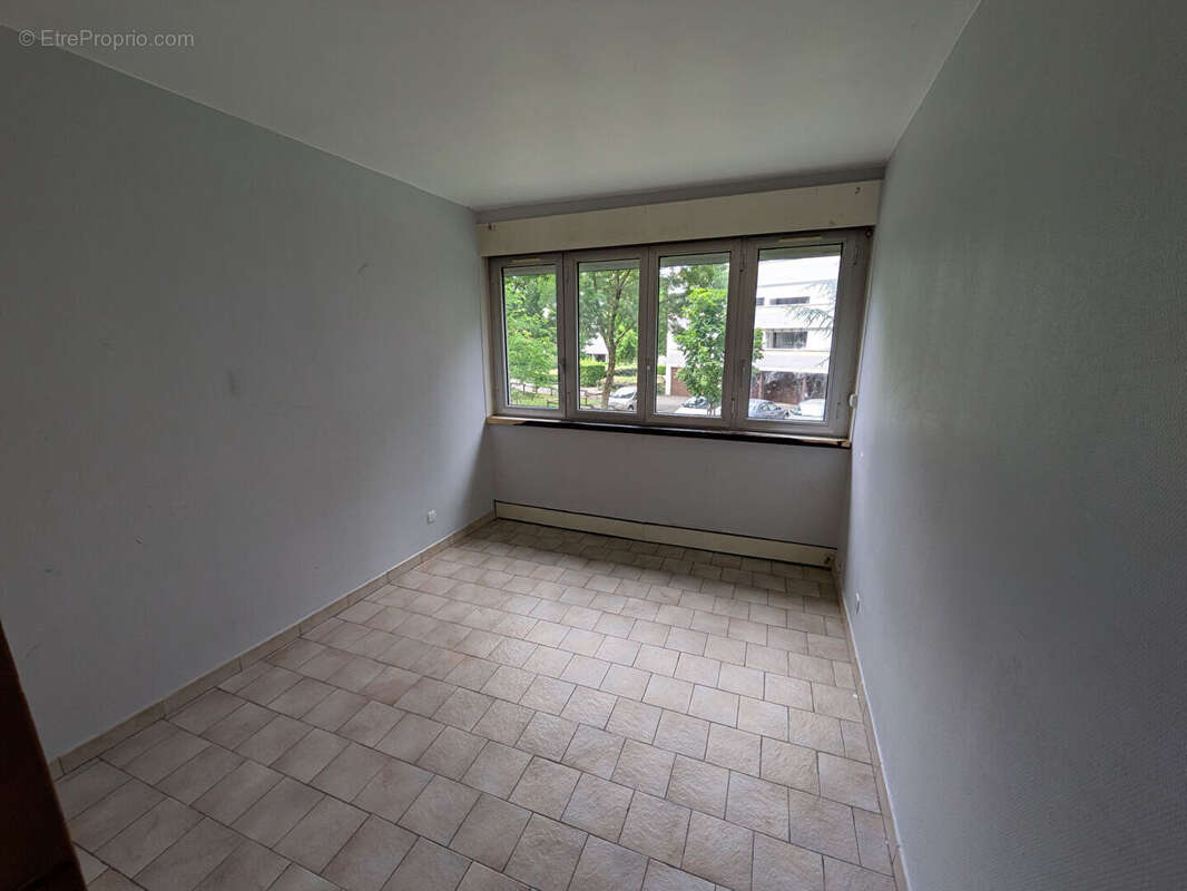 Appartement Roanne 4 pièce(s) 83.67 m2 Résidence Le Provence - photo 8