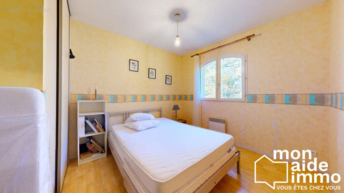 Maison à FARGUES-SAINT-HILAIRE