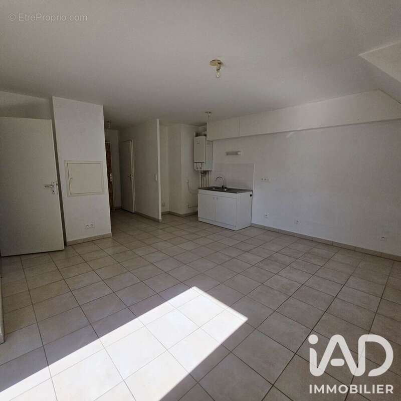 Appartement 42 m² à Dreuil-Les-Amiens  - photo 4