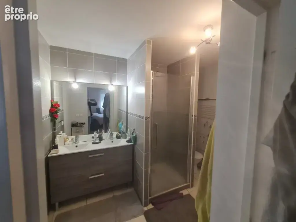 St Rambert - Appartement T3 bis de 100 m² - photo 19