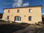 Maison à SAINT-BONNET-SUR-GIRONDE
