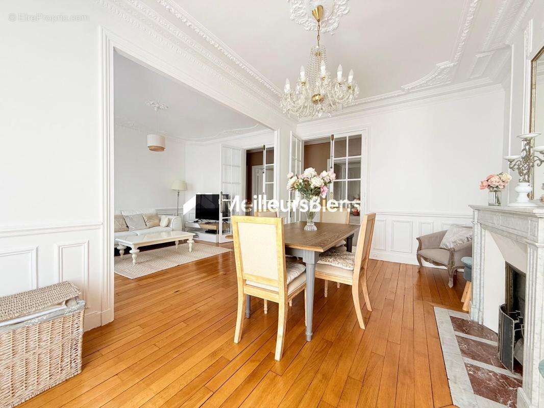Appartement à ENGHIEN-LES-BAINS