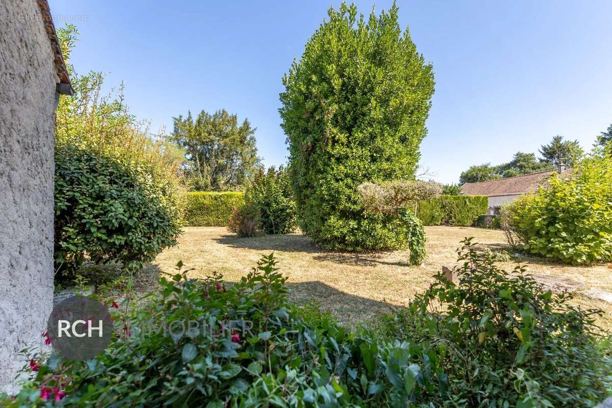 Flexanville - Belle maison de campagne avec grange - photo 3