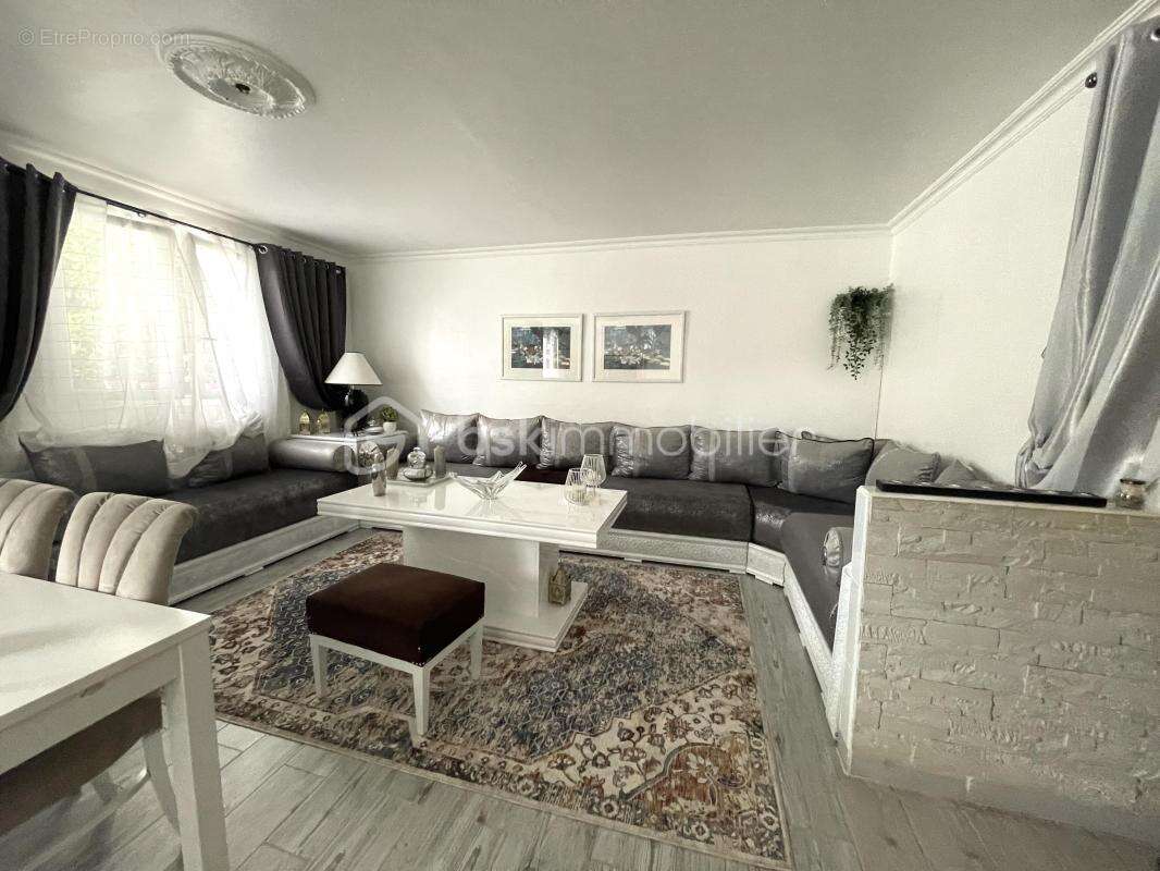 Maison à LE BLANC-MESNIL