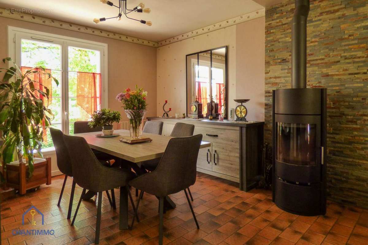 Maison à LA CAILLERE-SAINT-HILAIRE