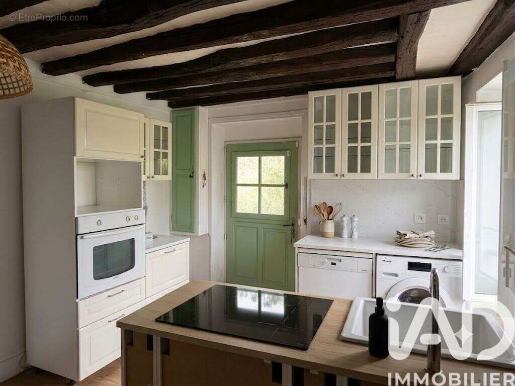 Photo 2 - Appartement à BUSSY-SAINT-GEORGES