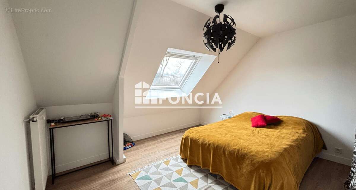 Maison à NOYAL-SUR-VILAINE