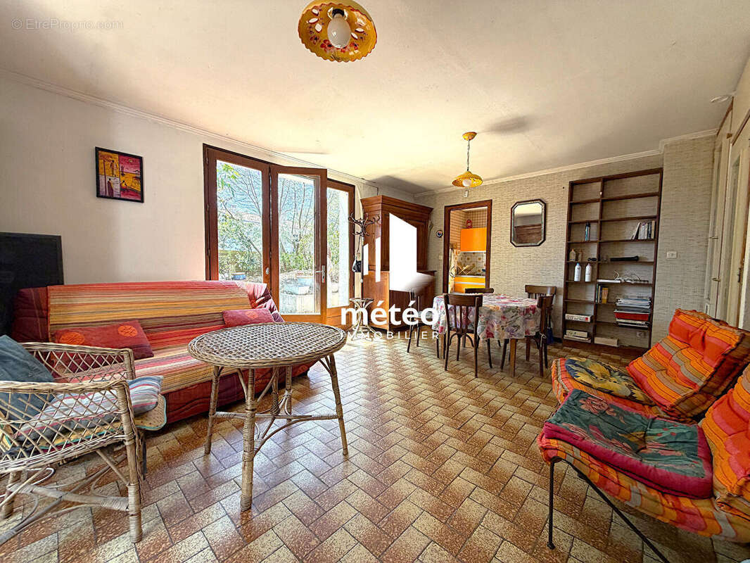 Maison au coeur du parc Clémenceau de la Grière ! - photo 3