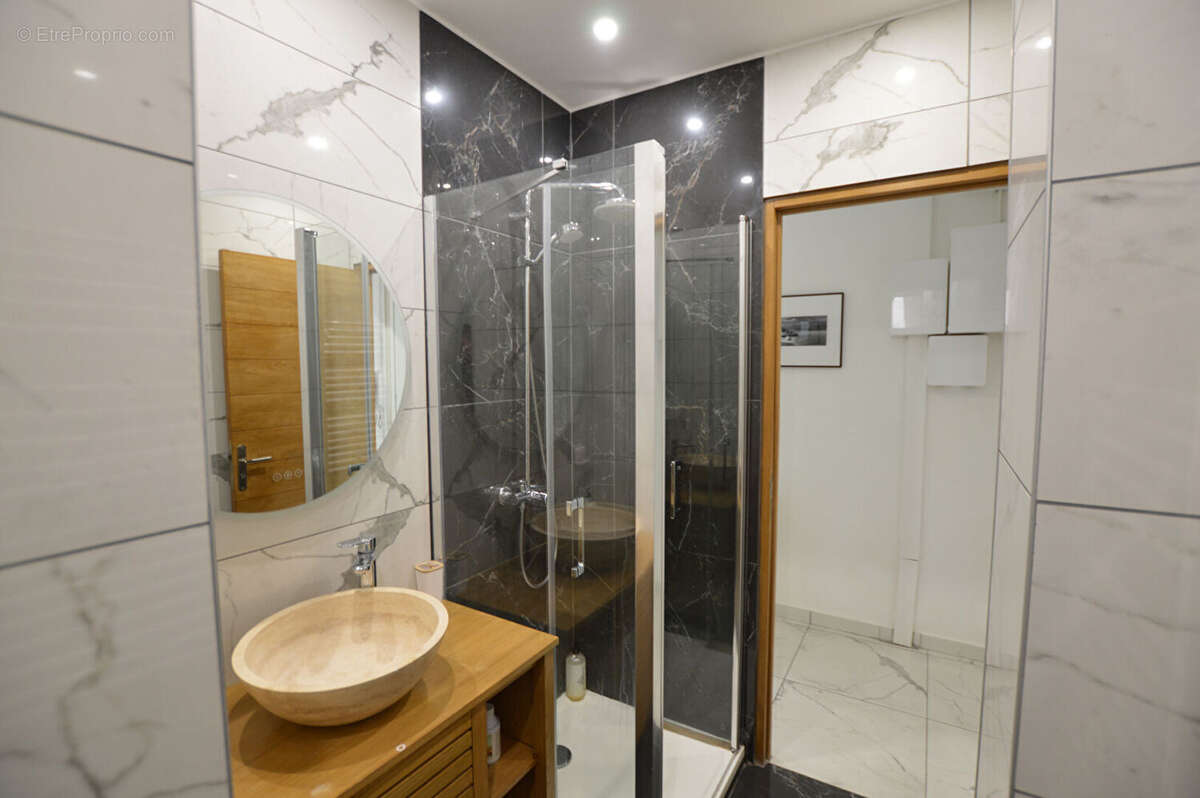 Appartement à MARSEILLE-7E