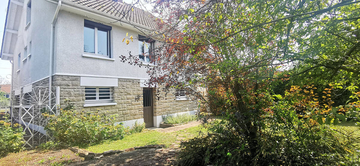 Maison à CONFLANS-SAINTE-HONORINE