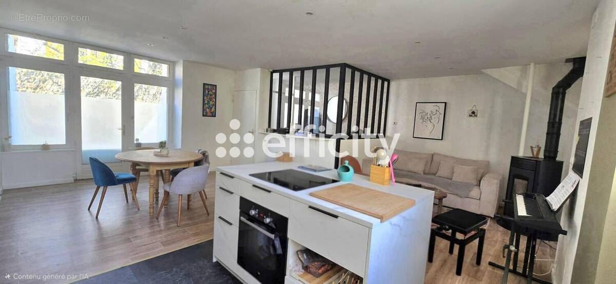 Maison à VILLEFRANCHE-SUR-SAONE