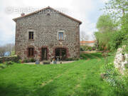 Maison à CAYRES