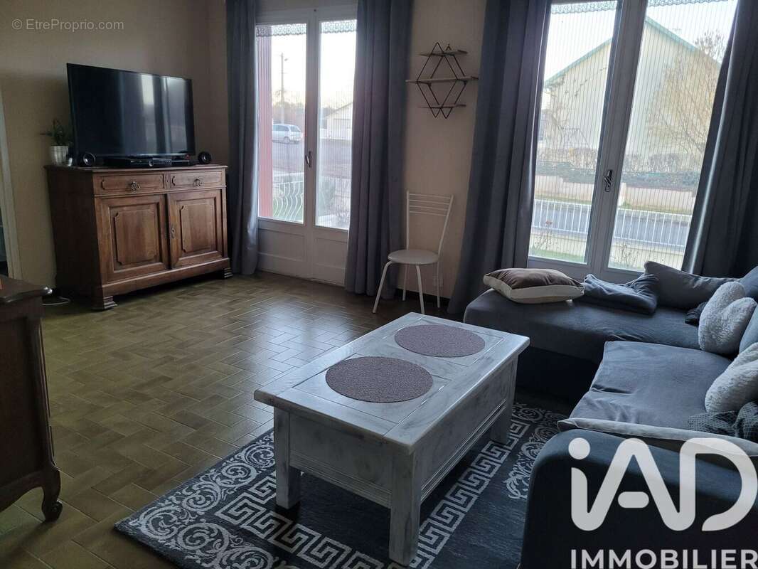 Photo 9 - Maison à TOULON-SUR-ARROUX