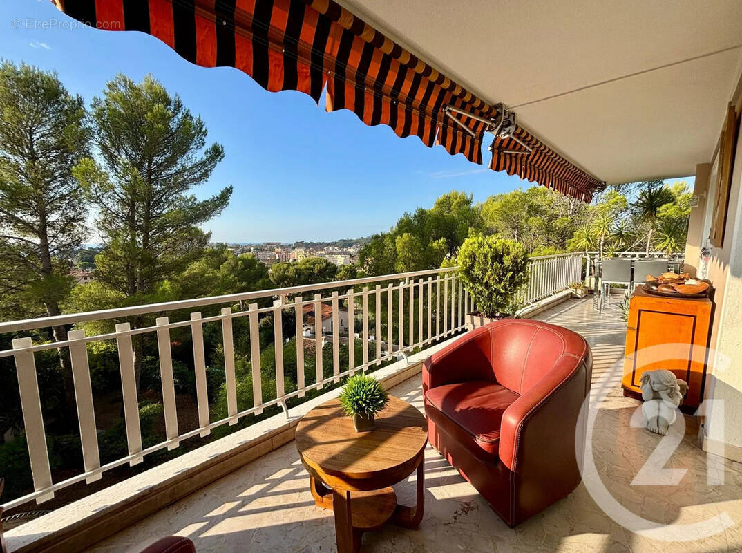 Appartement à LE CANNET