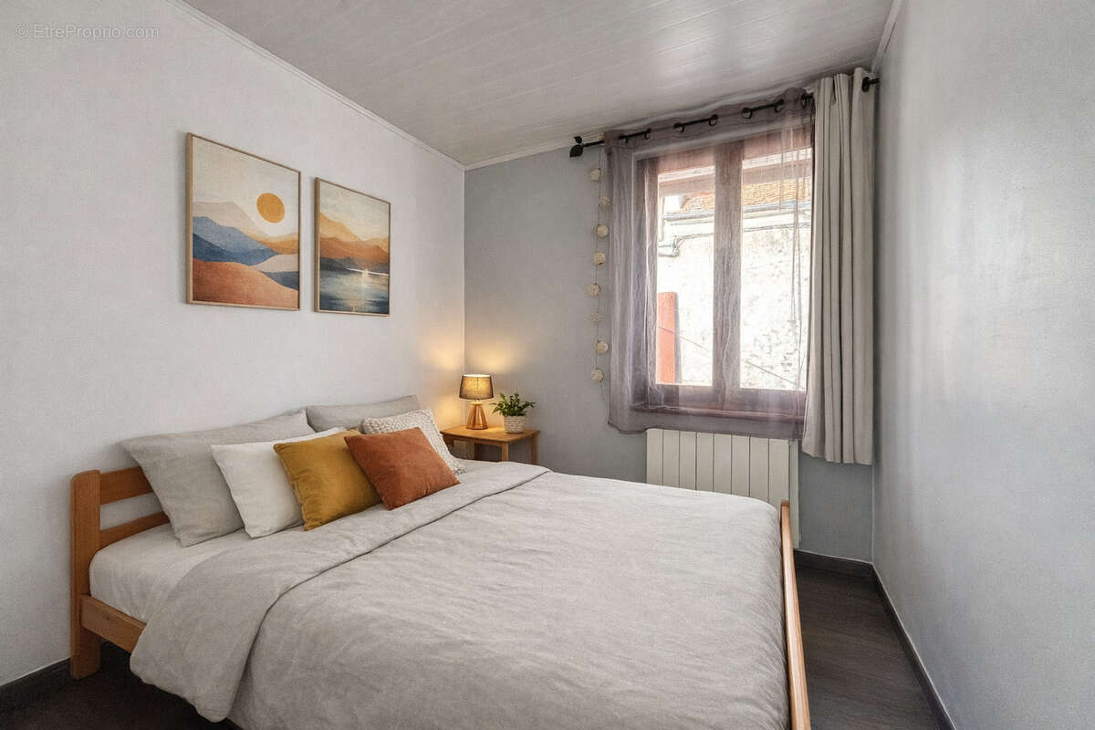 Maison à CRECY-LA-CHAPELLE