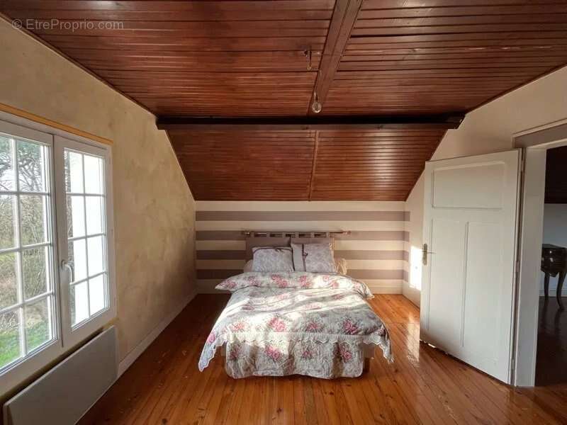 Maison à TOURNON-SAINT-PIERRE