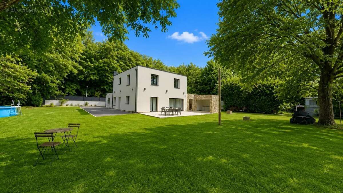Maison 170 m² à Charmentray  - photo 11