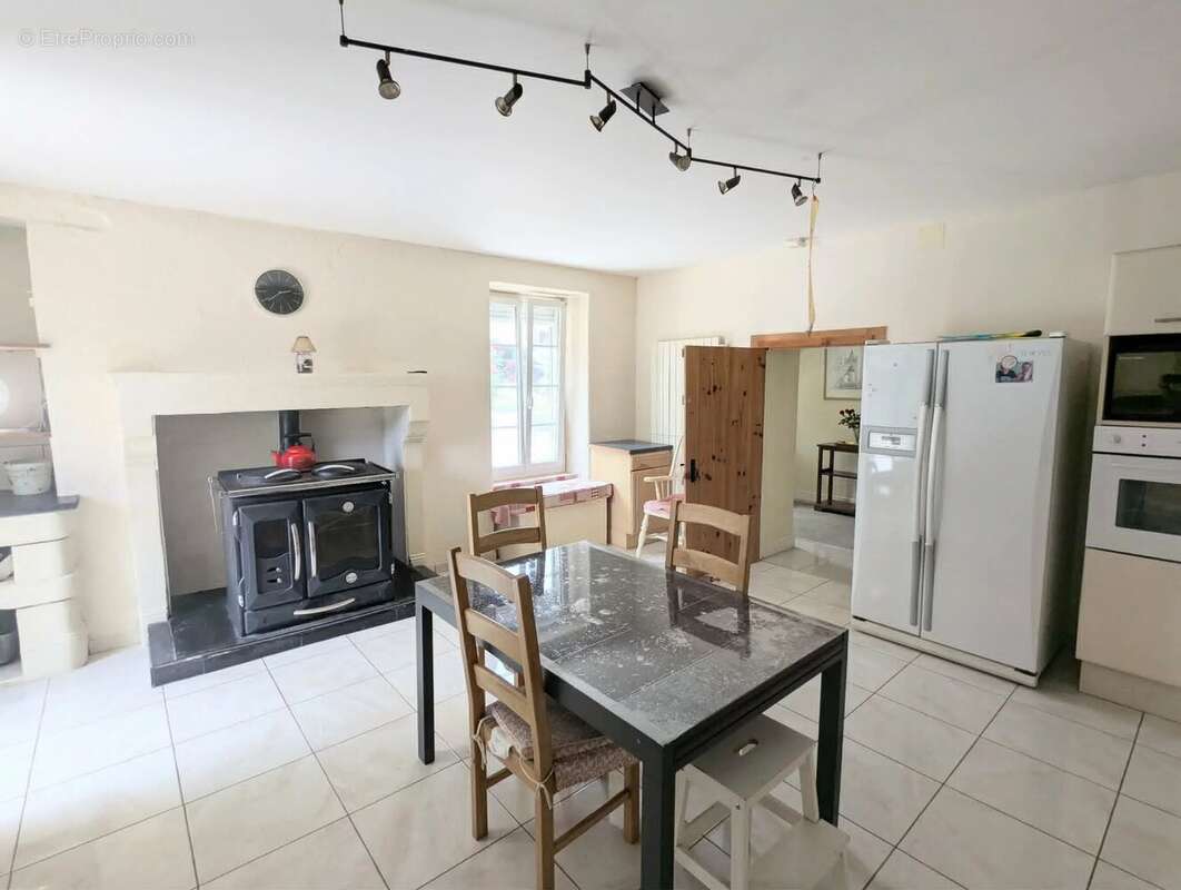 Maison à MOUILLERON-EN-PAREDS