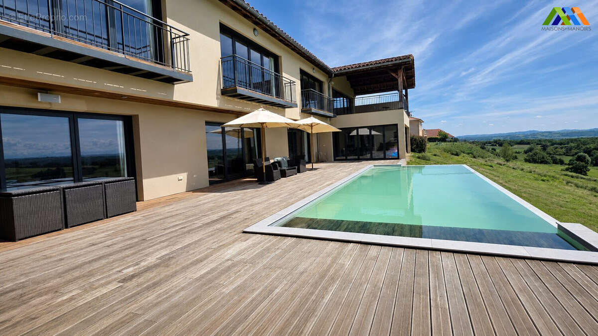 Maison 332 m² à Trie-Sur-Baise  - photo 3