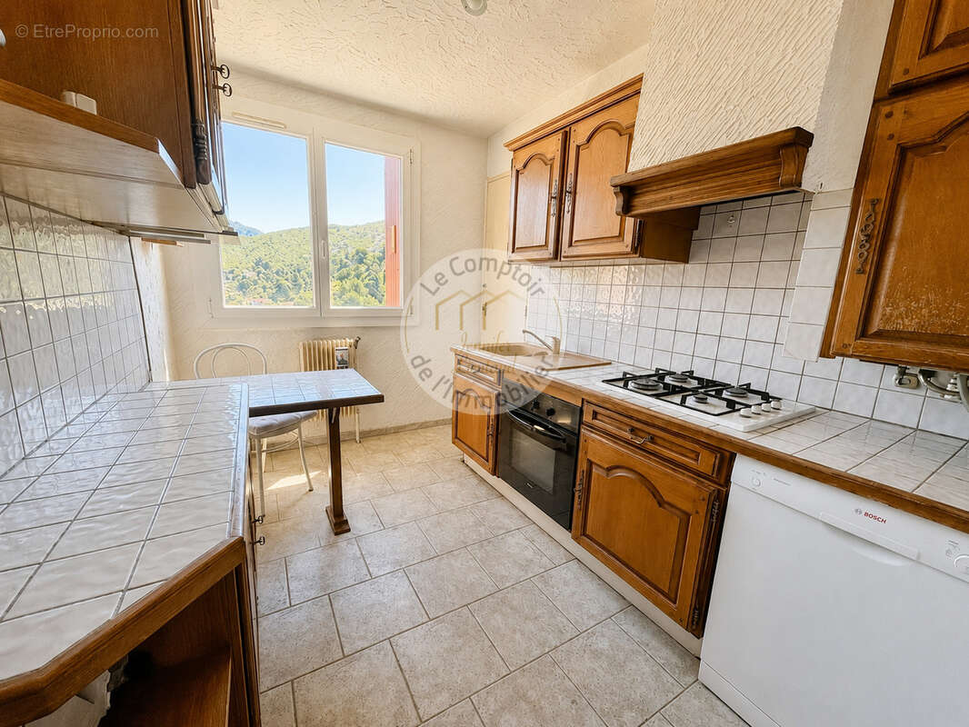 Appartement à MARSEILLE-9E