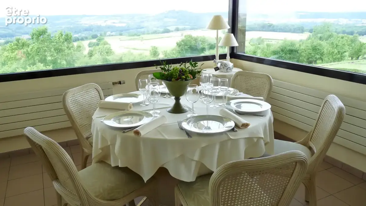 Domaine hôtelier aux portes du Morvan   Vue sur Vézelay - photo 23