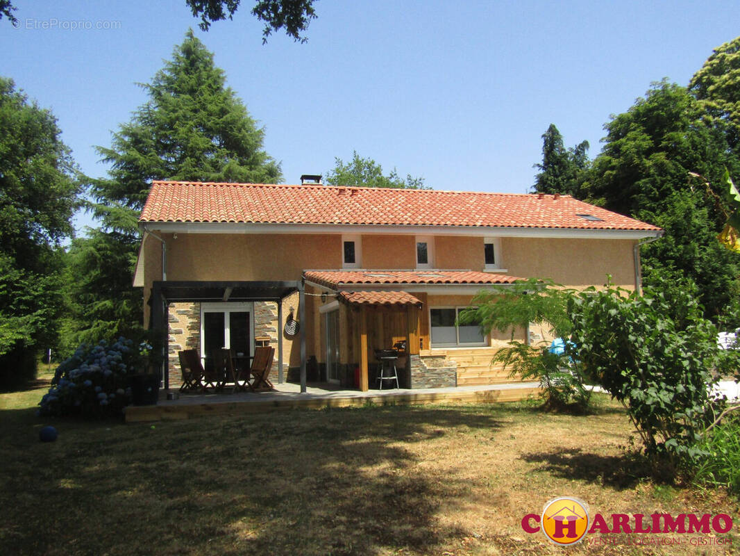 Maison à SAINT-AUVENT