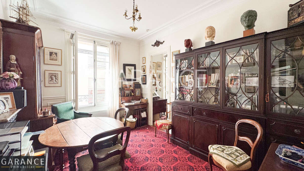 Appartement à PARIS-12E