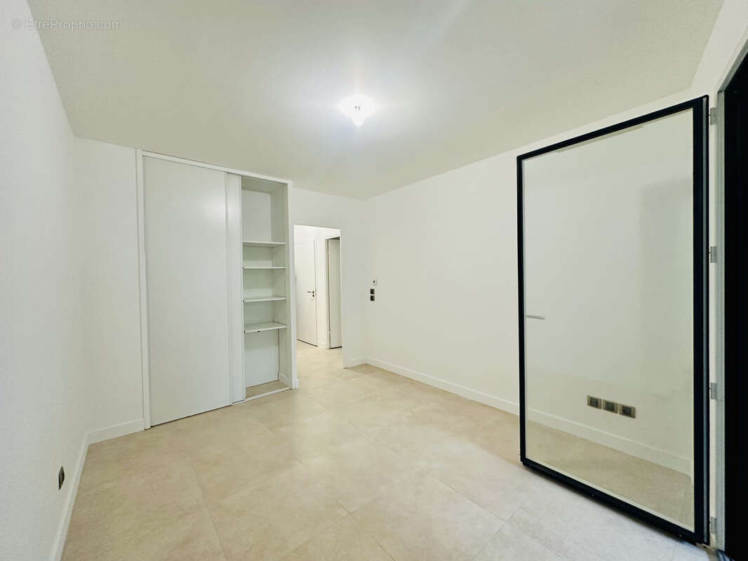 Appartement à LATTES