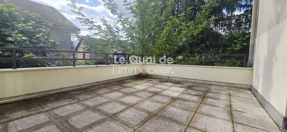 Appartement à SAINT-MARTIN-D&#039;HERES