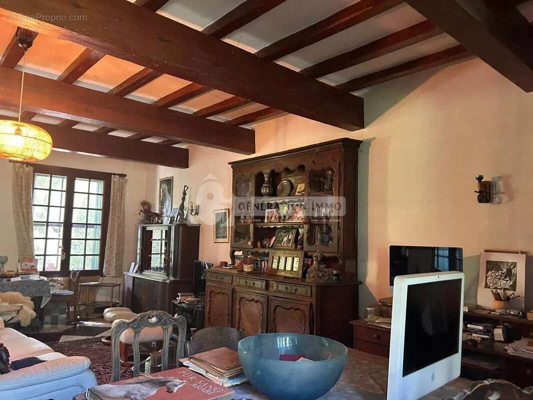 Maison à FOURQUES