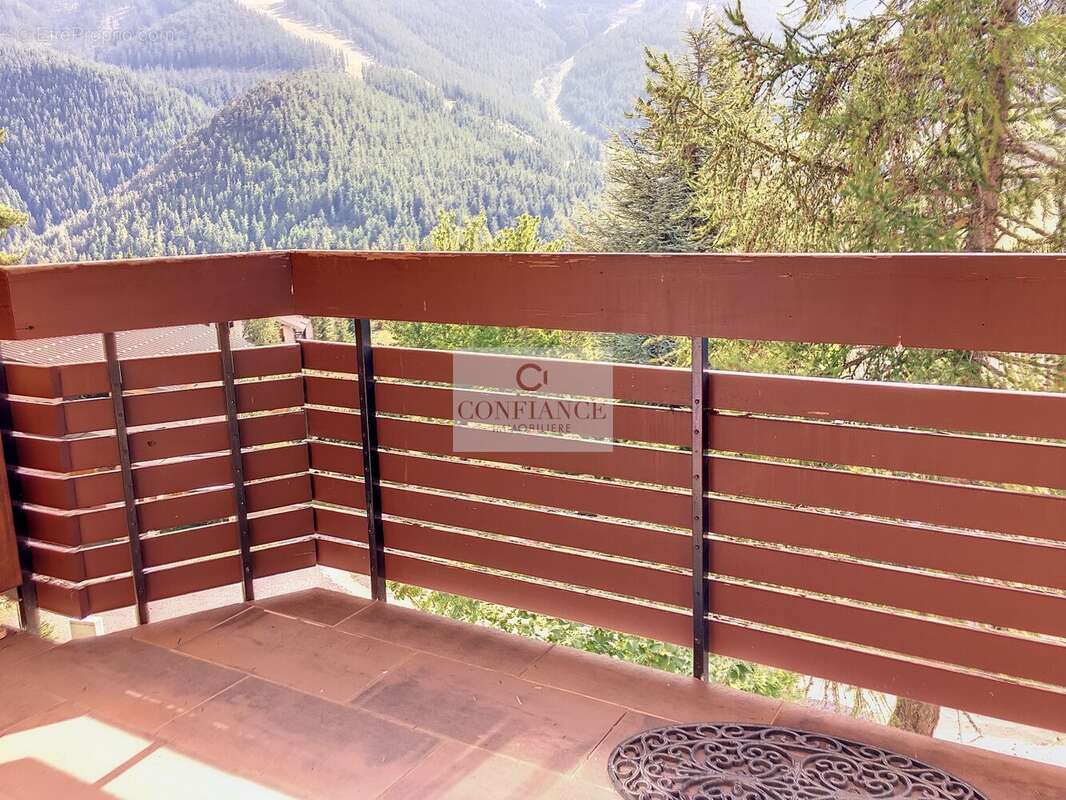 Appartement à SAINT-ETIENNE-DE-TINEE